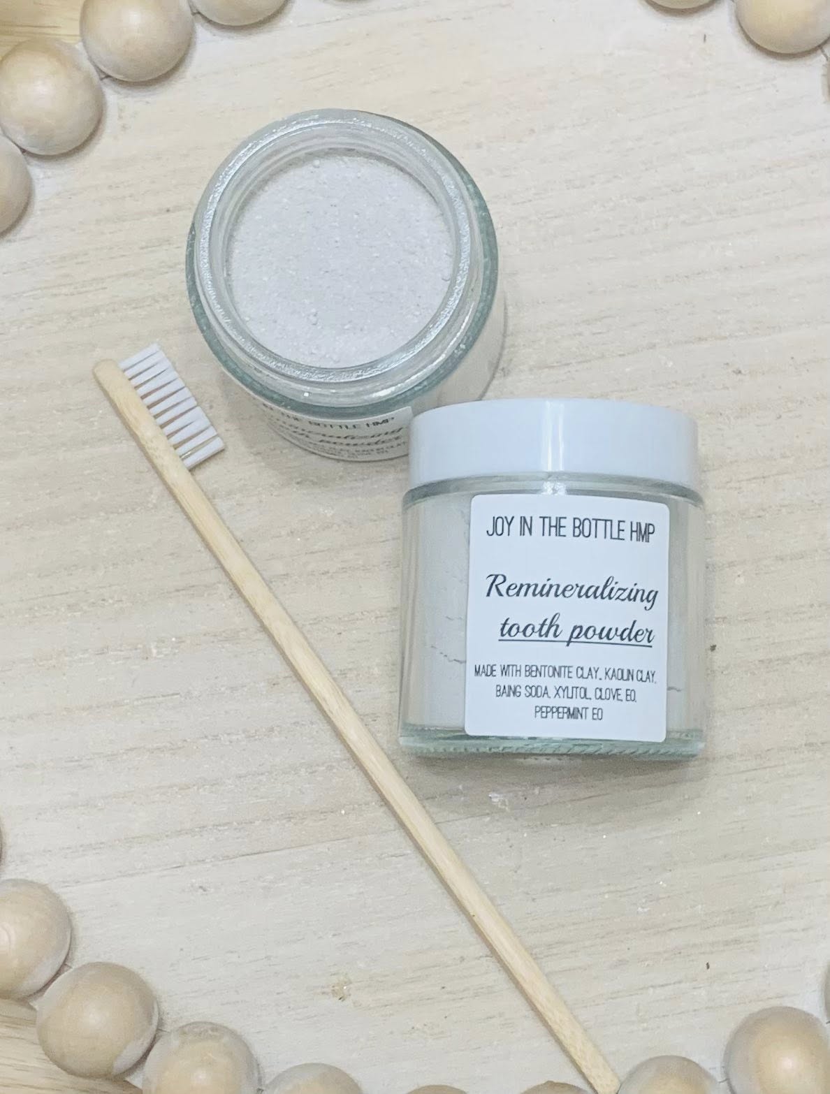 Re mineralizing tooth powder I Fluoride-Free